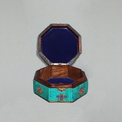 Stone Embroidered Tissue Box,open
