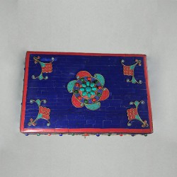Stone inlaid rectangular Jewellery box,top