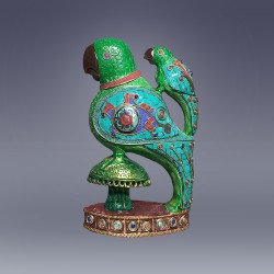 stone inlaid family parrot, facing right